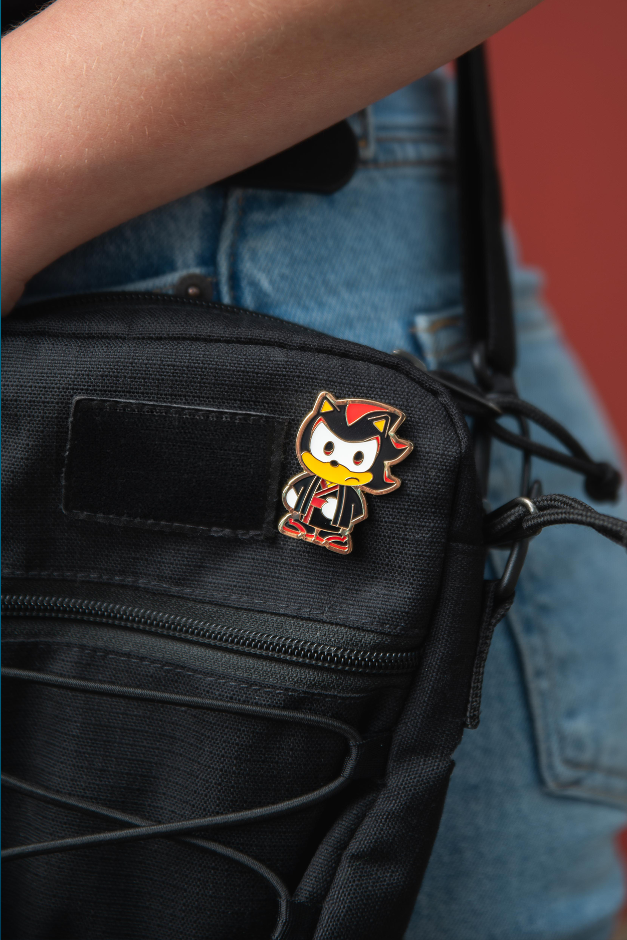 Sonic The Hedgehog: Kimono Series Winter Outing Shadow Enamel Pin