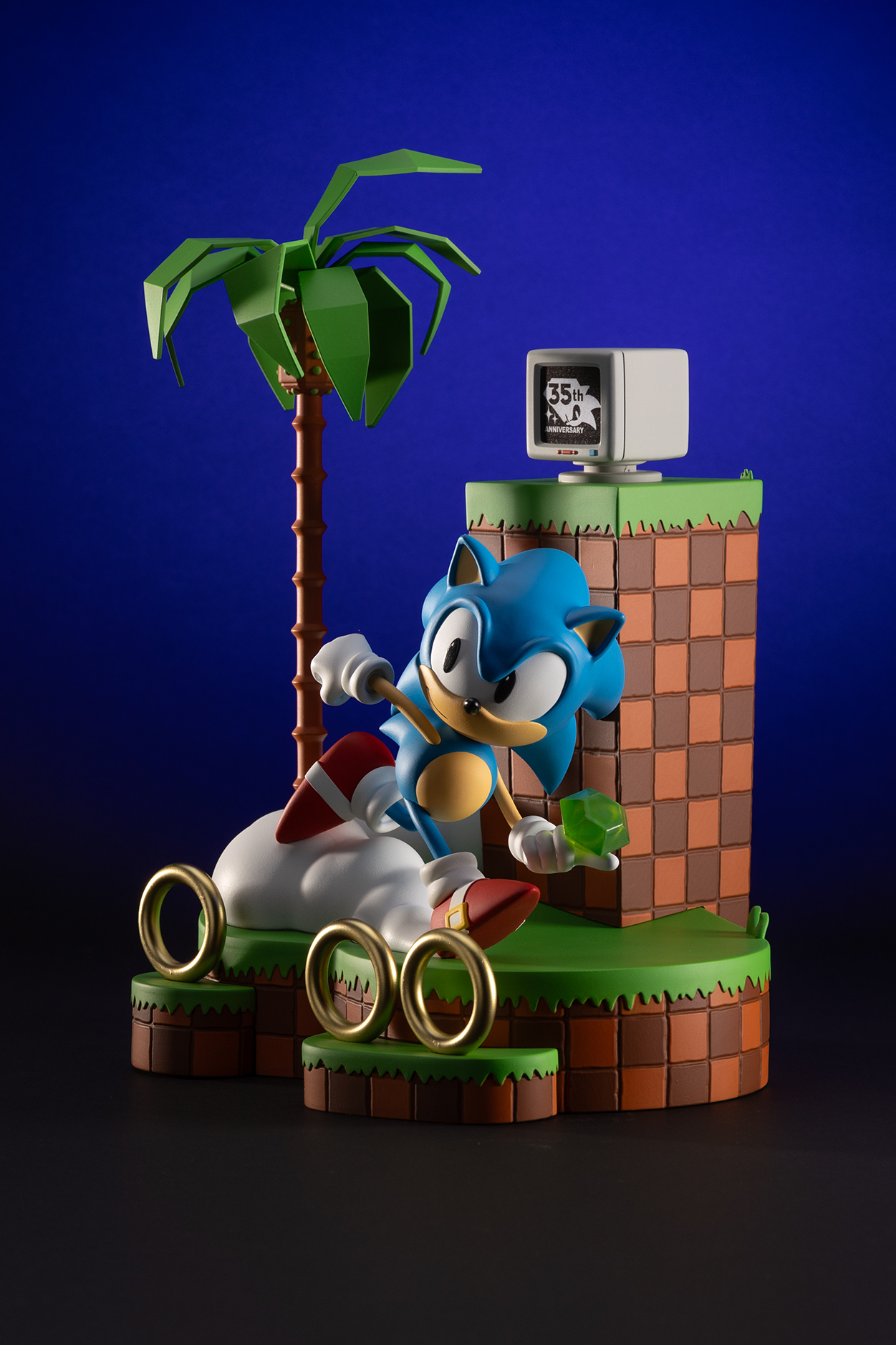 Sonic the Hedgehog: 35th Anniversary Green Hill Zone Statue