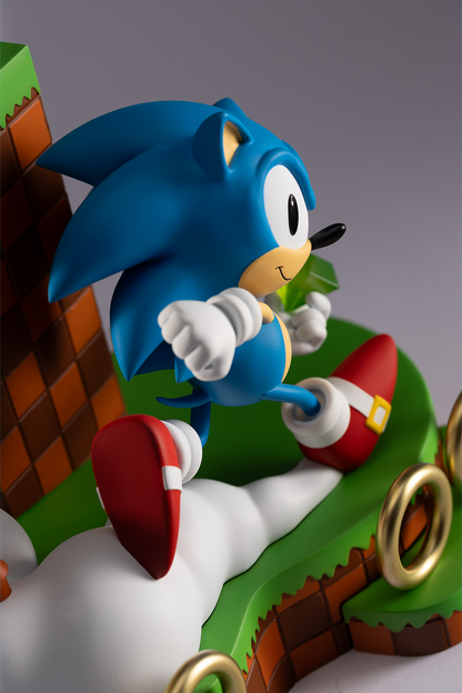 Sonic the Hedgehog: 35th Anniversary Green Hill Zone Statue