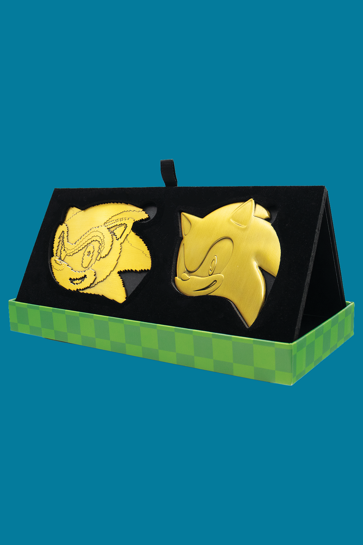 Sonic the Hedgehog: 35th Anniversary Limited Edition Then & Now Medallion Set by Fanattik