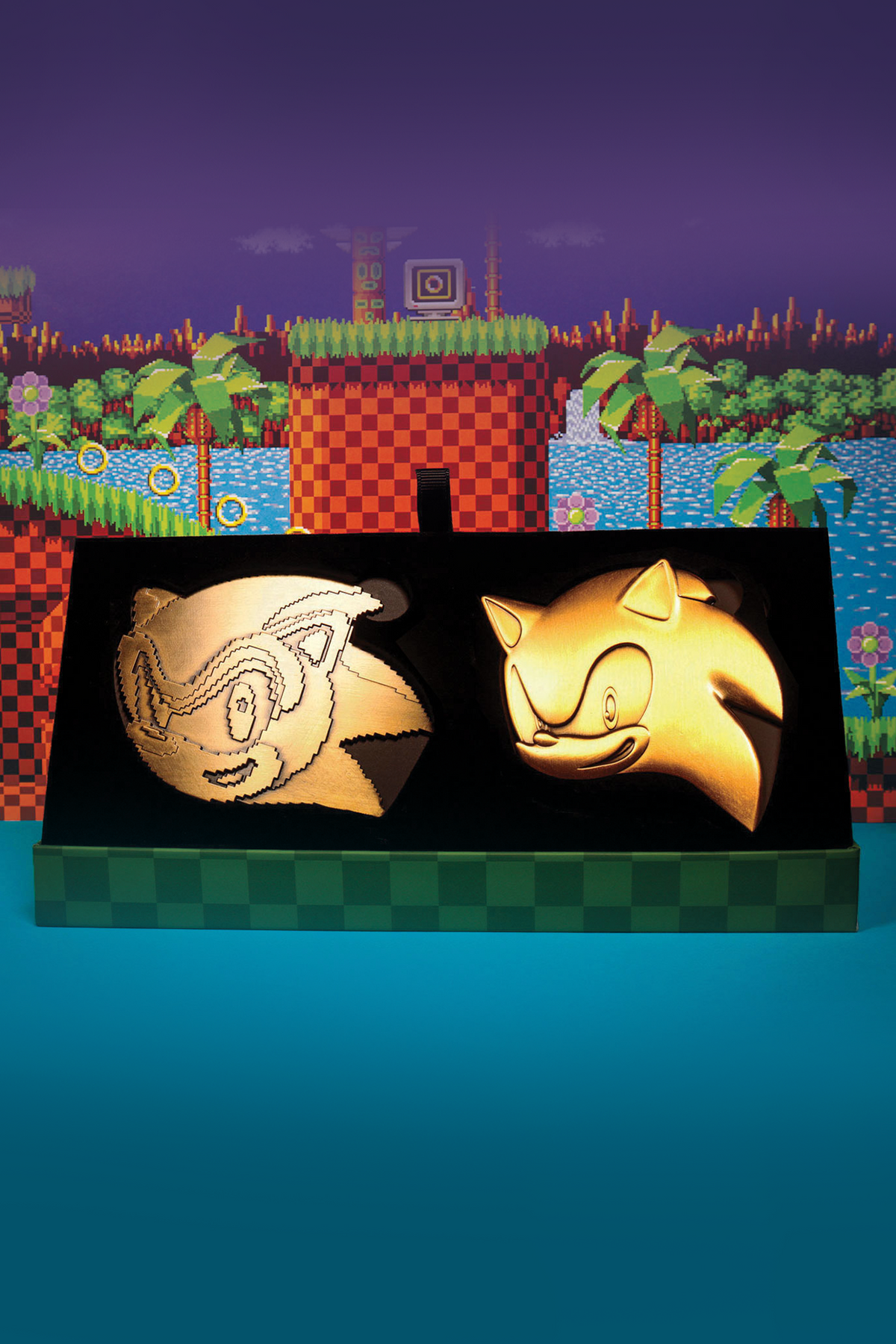 Sonic the Hedgehog: 35th Anniversary Limited Edition Then & Now Medallion Set by Fanattik