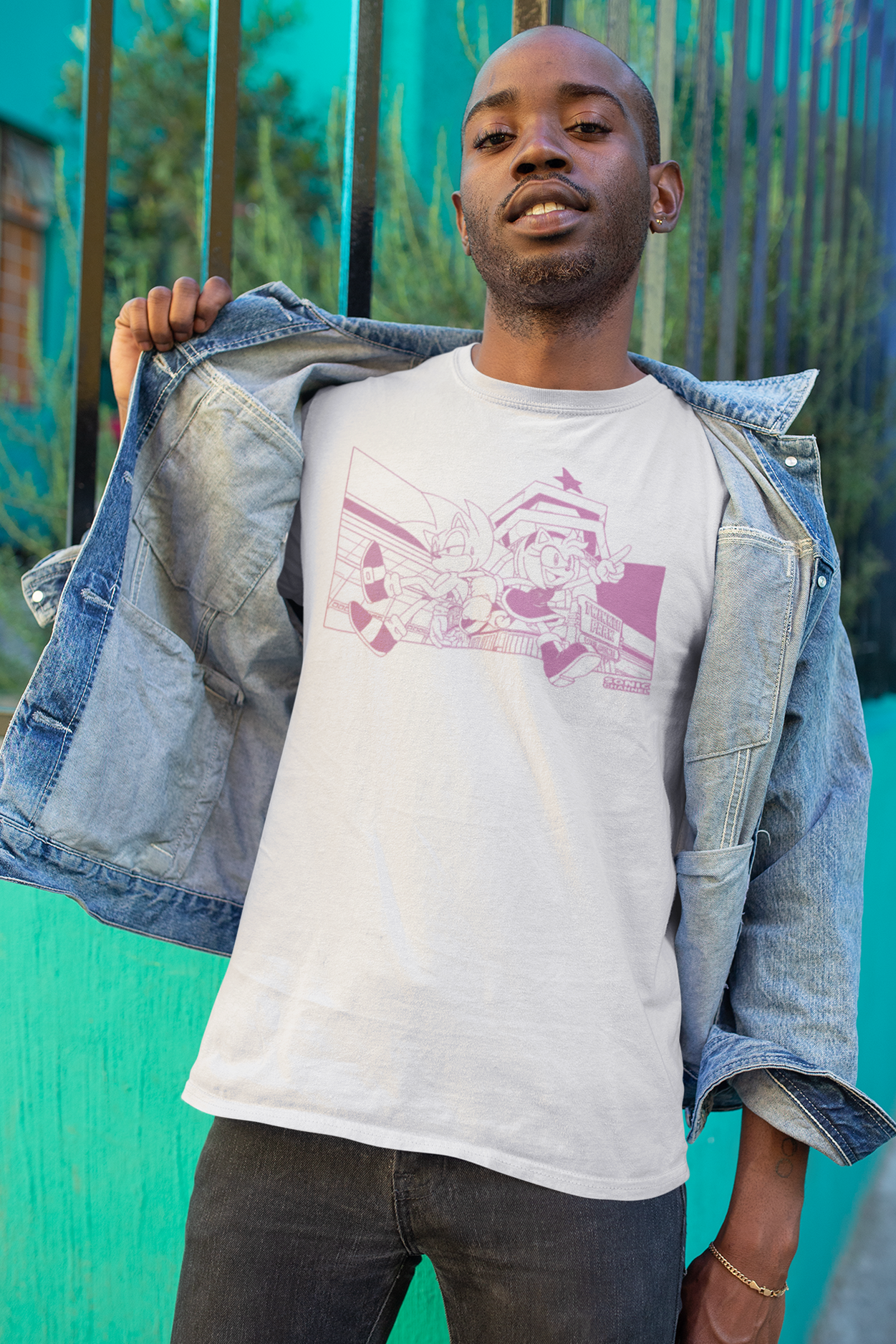 Sonic The Hedgehog: Sonic and Amy Wallpaper Cover Story Tee