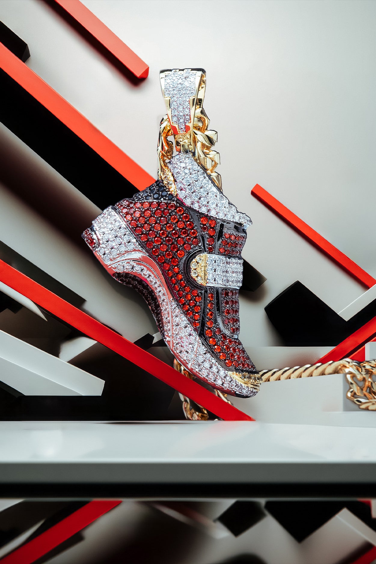 Sonic the Hedgehog x King Ice - Grind Shoe Necklace – SEGA Shop