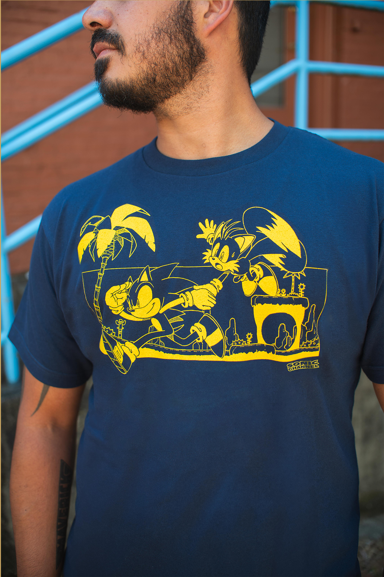 Sonic The Hedgehog: Sonic and Tails Wallpaper Cover Story Tee