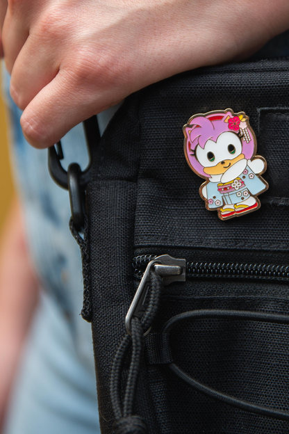 Sonic The Hedgehog: Kimono Series Winter Outing Amy Enamel Pin
