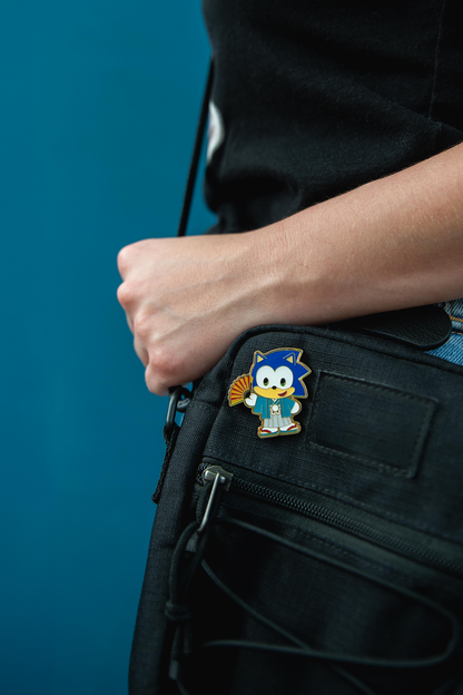 Sonic The Hedgehog: Kimono Series Winter Outing Sonic Enamel Pin